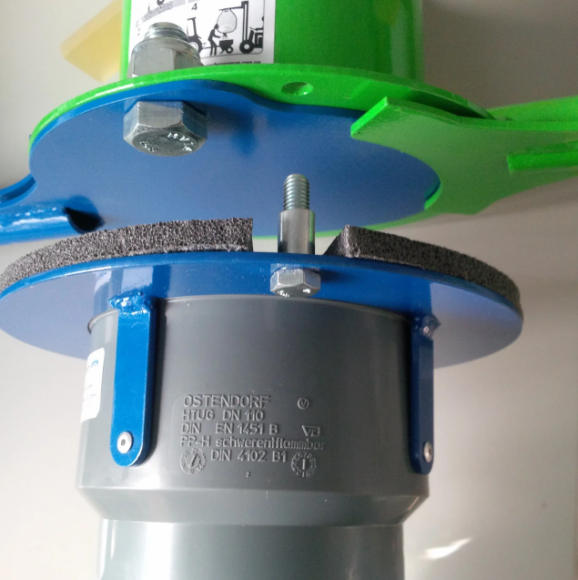 Клапан-дозатор для биг-бегов комплекте с направляющим рукавом