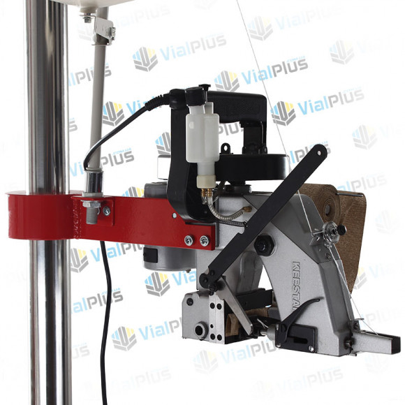 GK 26-1S с креплентой на стенде для зашивки бумажных мешков GK 26-1S с креплентой на стенде для зашивки бумажных мешков